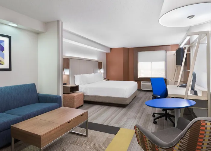 Top Pet Friendly Hotels Near Universal Orlando