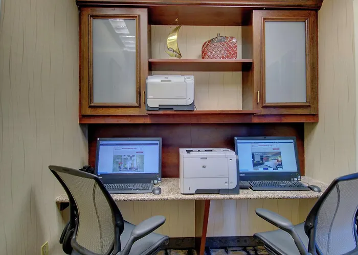 Top Hotels in Norwalk CT