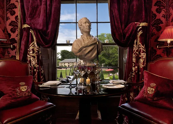 Top Edinburgh Accommodations for an August Getaway